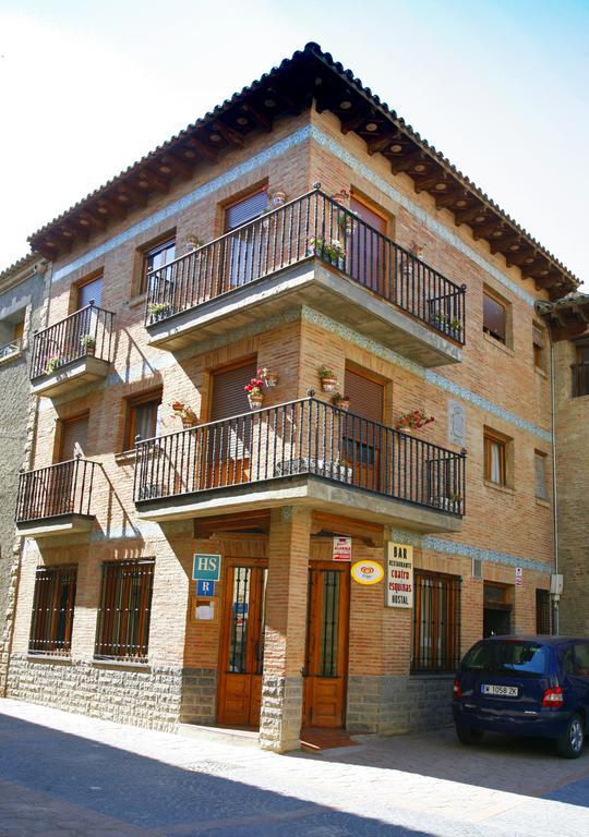 Hostal Cuatro Esquinas Ejea De Los Caballeros Luaran gambar